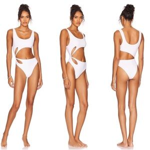 Tularosa Anja One Piece in White Size XS